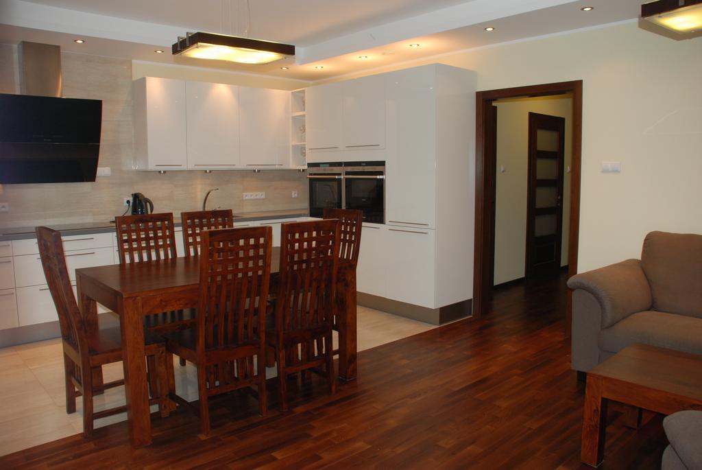 Platinum Residence Varşovia Exterior foto